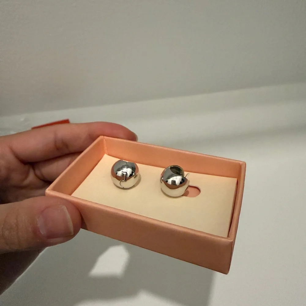 Ana Luisa Mini Abby Silver Hoop Earrings - Picture 5 of 5